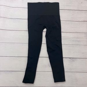 Spanx Look at Me Now Seamless Cropped Leggings